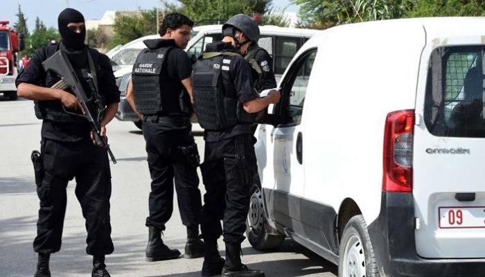  تونس: مقتل ثلاثة مهاجمين وعنصر من الحرس الوطني في اعتداء إرهابي 