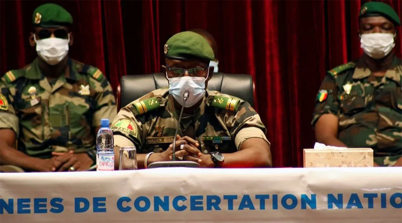 مالي: المجلس العسكري يعلن الإتفاق على مرحلة انتقالية لمدة 18 شهرا