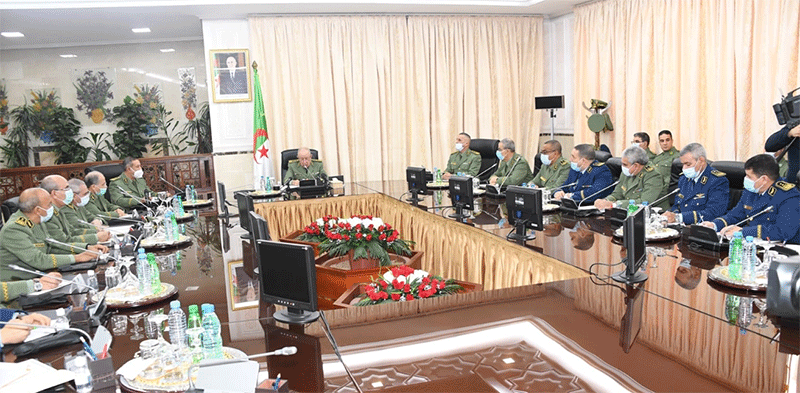 الفريق شنقريحة يشرف على تنصيب رئيس دائرة الاستعمال والتحضير لأركان الجيش الوطني الشعبي بالنيابة