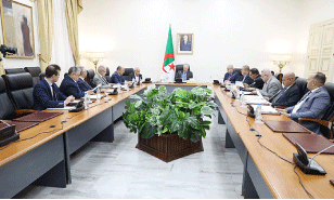 مجلس الأمة يعين أعضاءه في اللجنة متساوية الأعضاء حول قانون الإعلام ويؤكد: أجيال من الصحفيين خدمت الجزائر في كافة المراحل