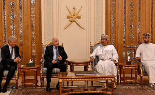 في إطار التواصــل والتنسيق بين قائدي البلديــن: عطاف يحمــل رسالة خطية من الرئيس تبون إلى سلطان عمان